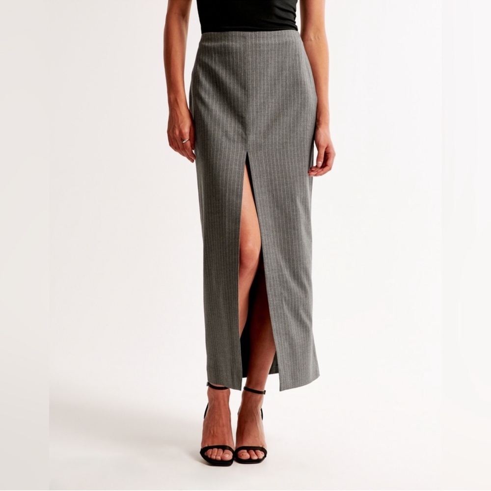 Abercrombie & Fitch Gray Pinstripe Skirt with Slit